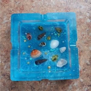 Ocean-theme Resin Ashtray.